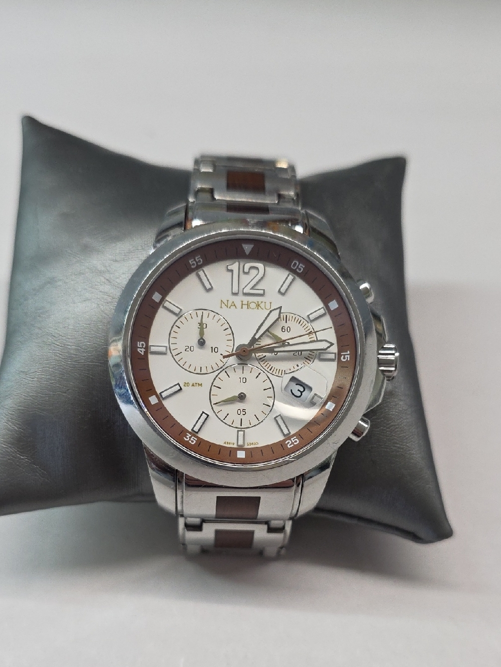 Na Hoku  Men's Chronograph Rare White Dial Watch (Read Description)